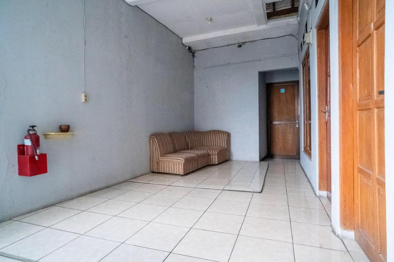Jotel Guest House Mitra Reddoorz Pulauberayan Exterior photo